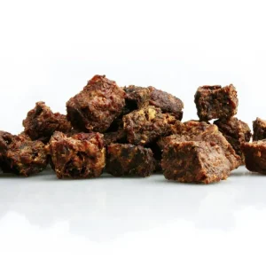 CUBETTI DI PURO AGNELLO: Snack Premio per cani 100% naturale 250 grammi, confezionati in 5 pratiche bustine da 50 grammi cadauna.